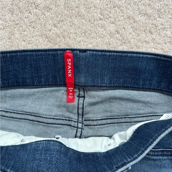 NWOT Spanx Straight Leg Jeans - Picture 6 of 6